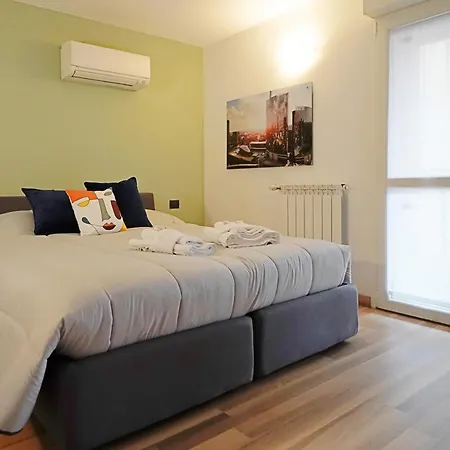 Apartment Rentopolis - Palazzo Candiani *