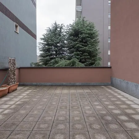 Apartment Rentopolis - Palazzo Candiani Milan