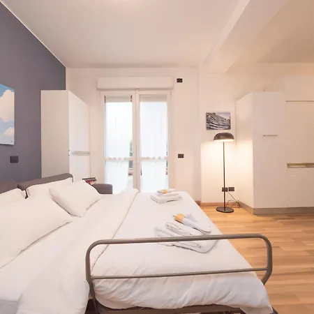 Apartment Rentopolis - Palazzo Candiani Milan