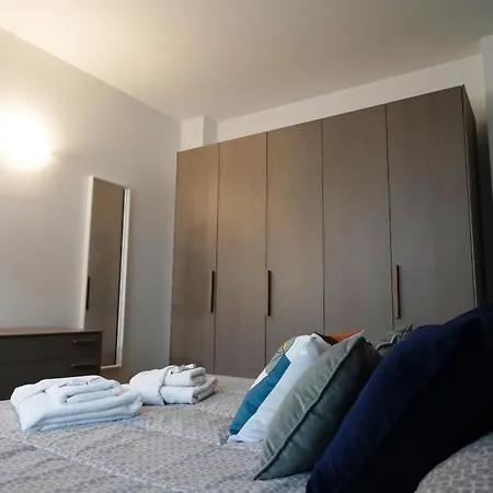 Apartment Rentopolis - Palazzo Candiani Milan