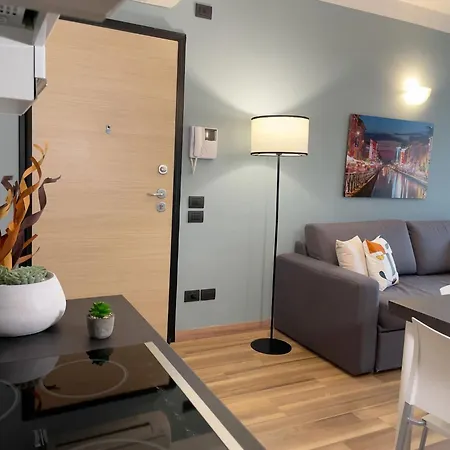 Apartment Rentopolis - Palazzo Candiani