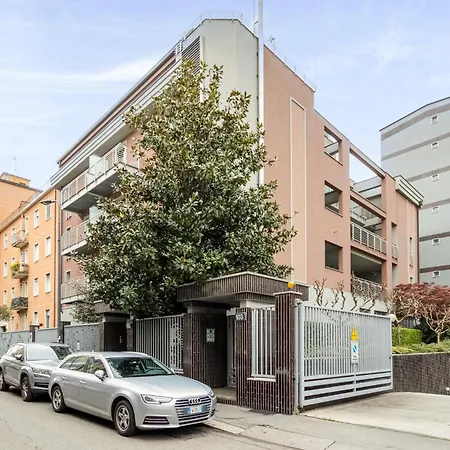 Rentopolis - Palazzo Candiani Apartmán